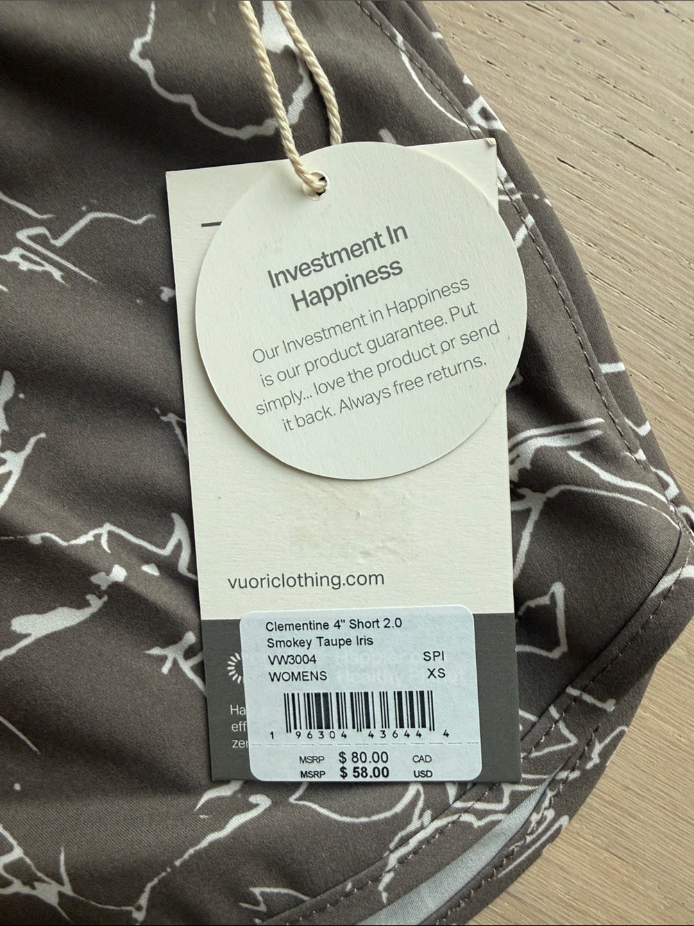 NWT XS Vuori Women’s Clementine 4” Short 2.0 - Picture 4 of 4